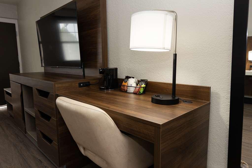 Bhagat Hotels Stone Mountain Atlanta BW Signature Collection 터커 객실 사진