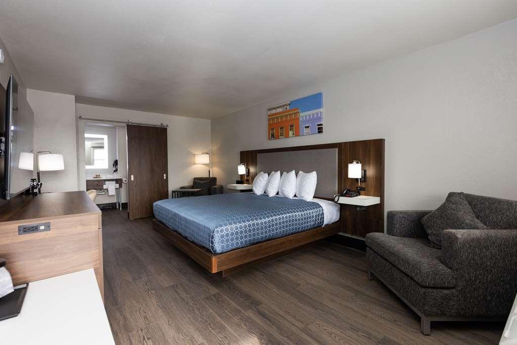 Bhagat Hotels Stone Mountain Atlanta BW Signature Collection 터커 객실 사진